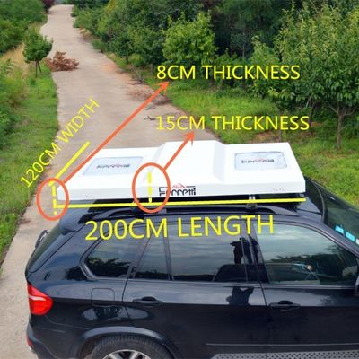Tenda off-road con tetto a guscio morbido con lucernario e finestre Area 2,4 metri quadrati