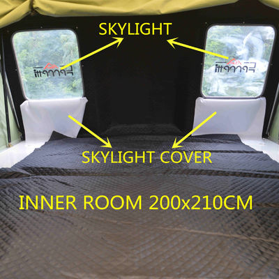 Tenda off-road con tetto a guscio morbido con lucernario e finestre Area 2,4 metri quadrati