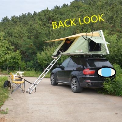Tenda off-road con tetto a guscio morbido con lucernario e finestre Area 2,4 metri quadrati