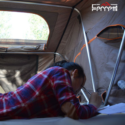 4WD Adventure Truck Roof Top Tent con una camera da letto in stile di gioco sul campo e camuffamento