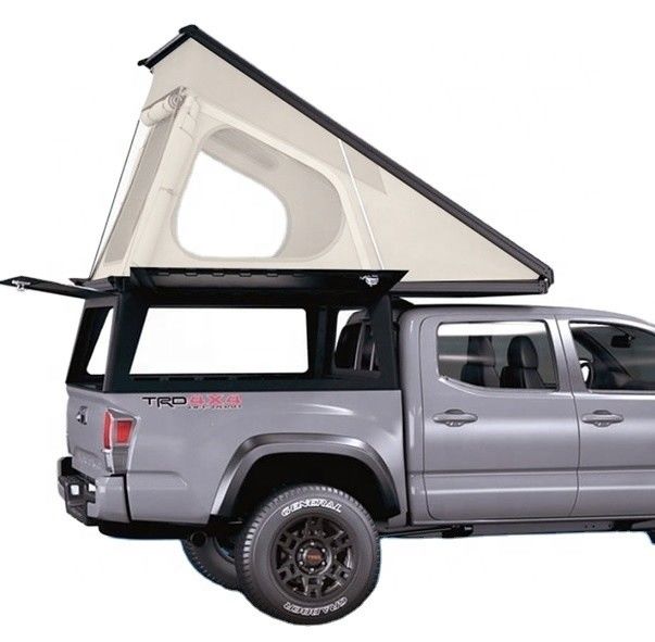 2022 Made Hard Cover Pickup Truck Roof Tent Area 145*212cm 100KG Solid e affidabile